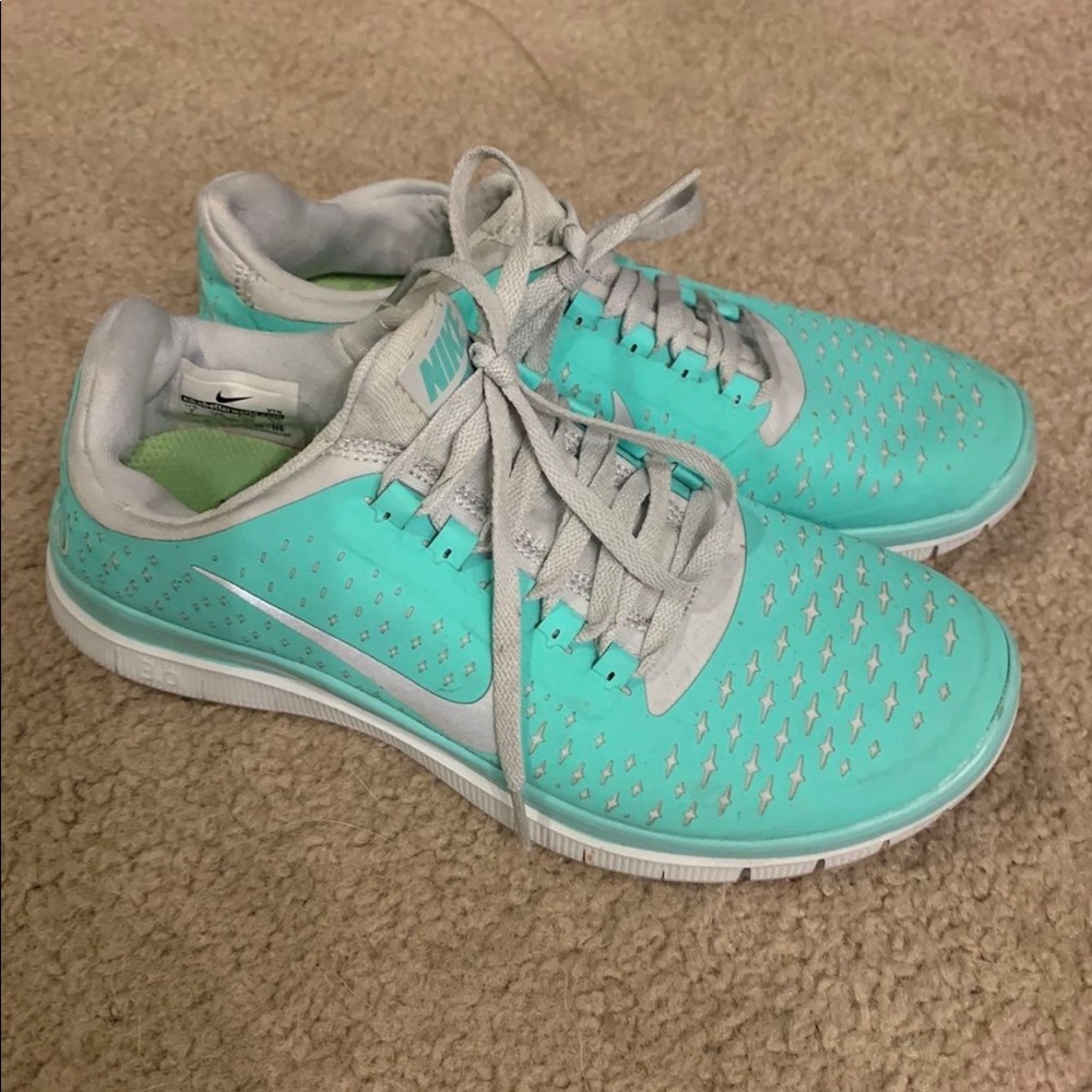 Nike Size 6 Women Running Training Shoes
